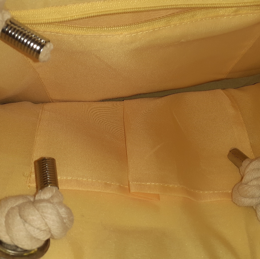 Handbag - Picture 5 of 7
